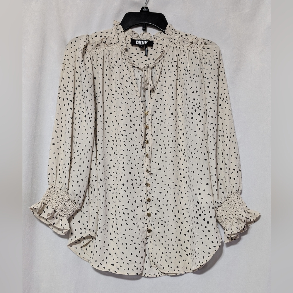 ☘️DKNY Women Ivory Button Down Ruffle V-neck Blouse with Black Abstract Spots S
